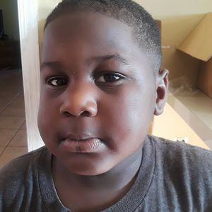 Meet your Posher, Dot